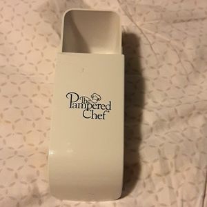 Pampered Chef Adjustable Measuring Cup